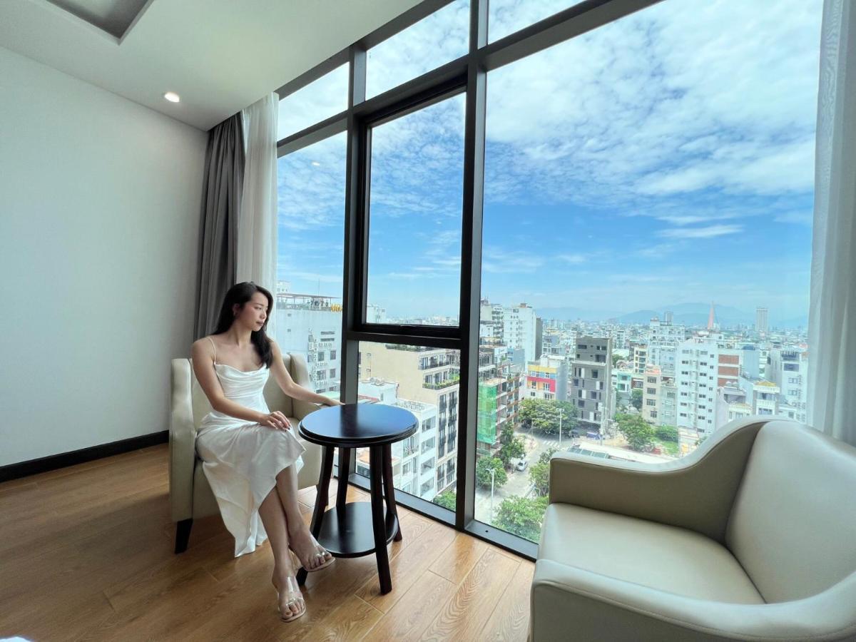 Golden Line Hotel Danang Bagian luar foto