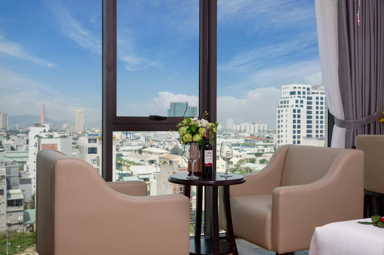 Golden Line Hotel Danang Bagian luar foto