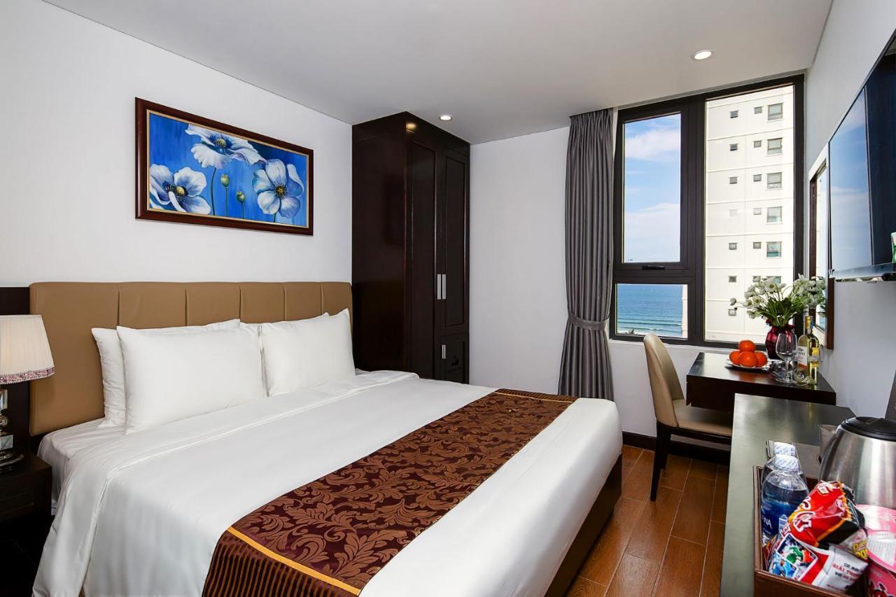 Golden Line Hotel Danang Bagian luar foto