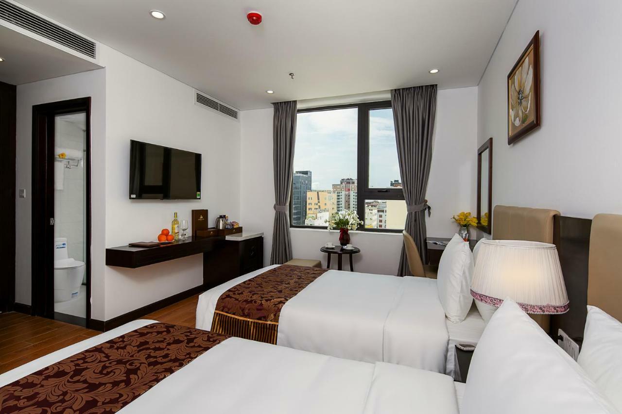Golden Line Hotel Danang Bagian luar foto