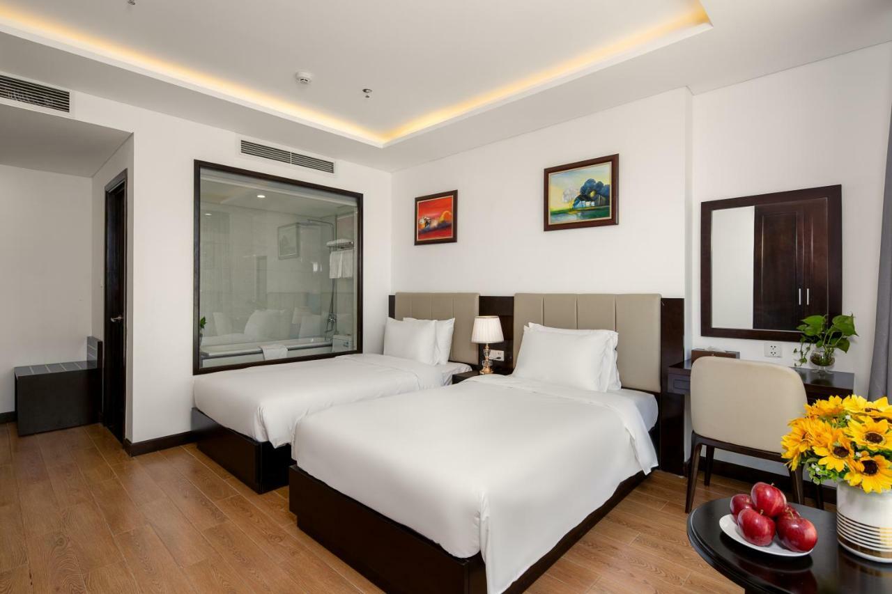 Golden Line Hotel Danang Bagian luar foto