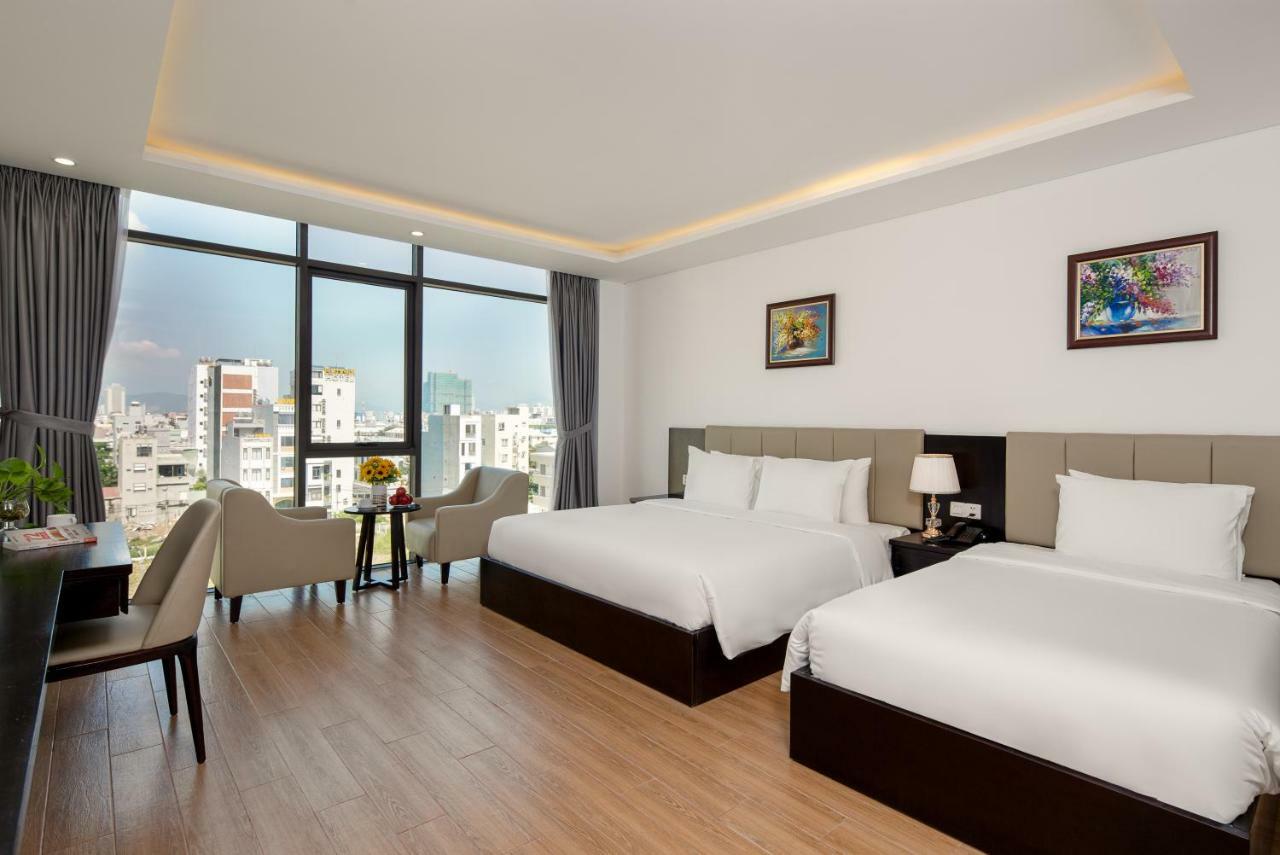 Golden Line Hotel Danang Bagian luar foto